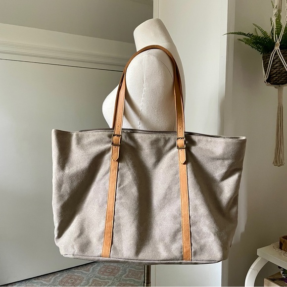 Magnolia Handbags - Canvas Tote Bag from Hearth & Hand {tan, blue + white interior) NWOT